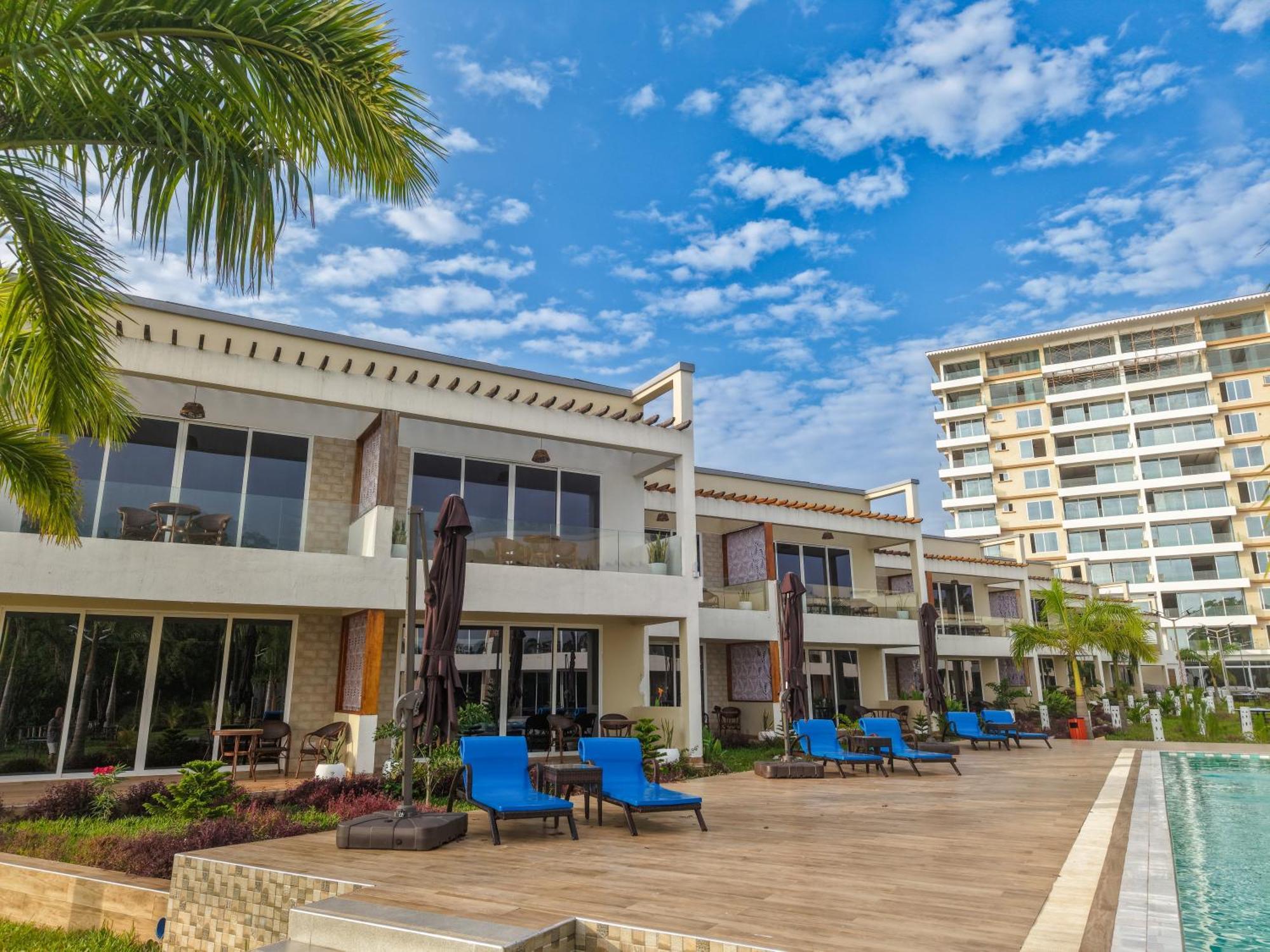 Hotel Blue Ocean & Residences 4*