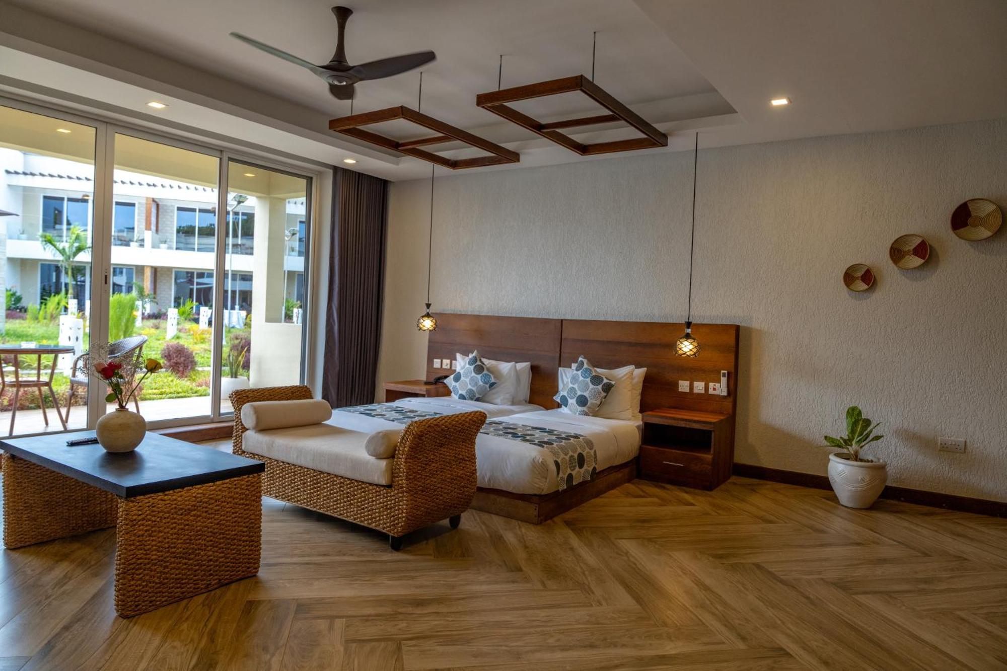Blue Ocean & Residences 4*