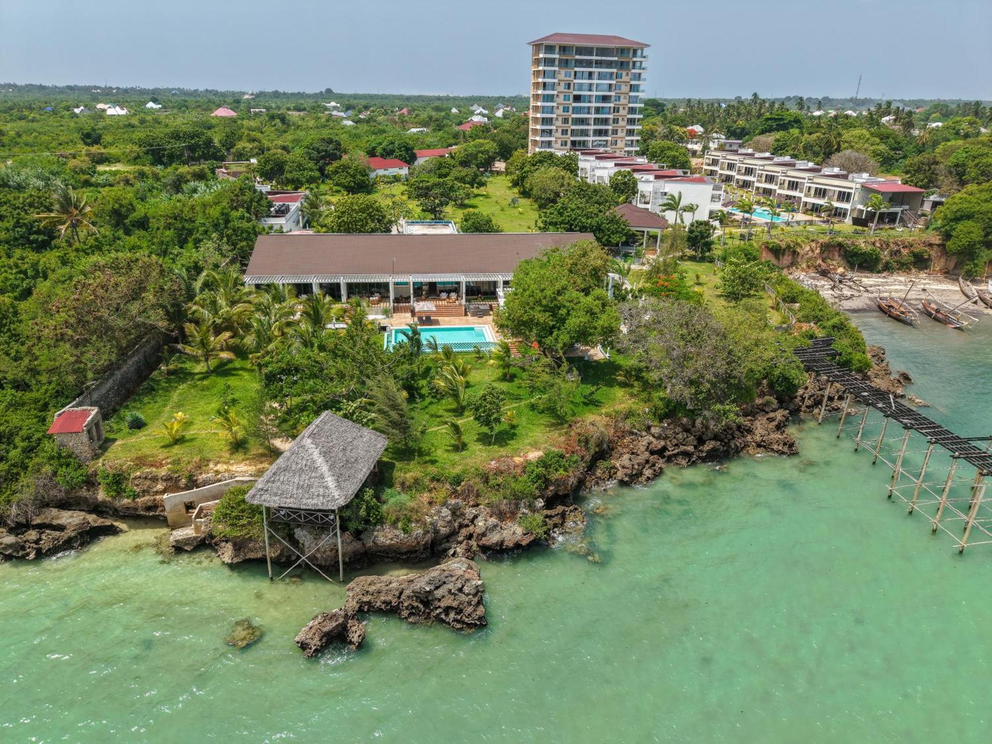 Blue Ocean & Residences Hotel